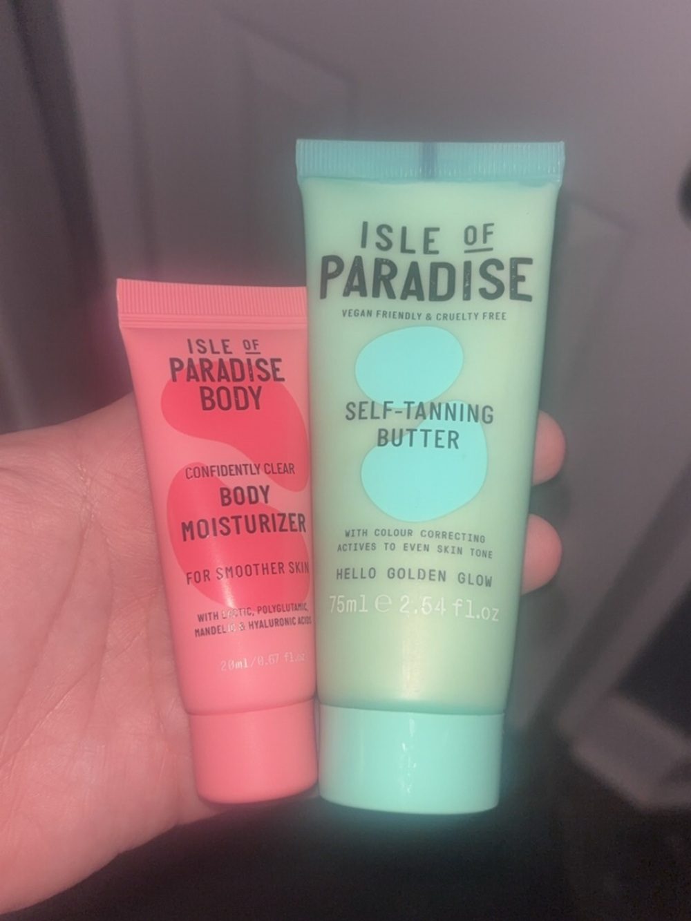 Isle of Paradise Self-Tanning Butter & Body Moisturizer - Mint & Coral